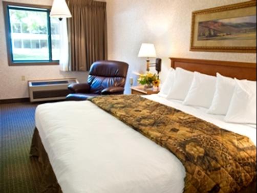 Biltmore Hotel & Suites - Fargo - Bedroom