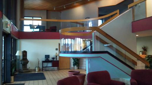 Garden Inn - Kokomo - Living room