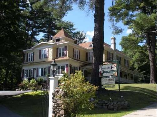 Lamplight Inn Bed & Breakfast - Lake Luzerne