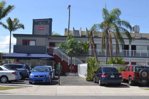 Wishes Biscayne Motel - Miami - Building