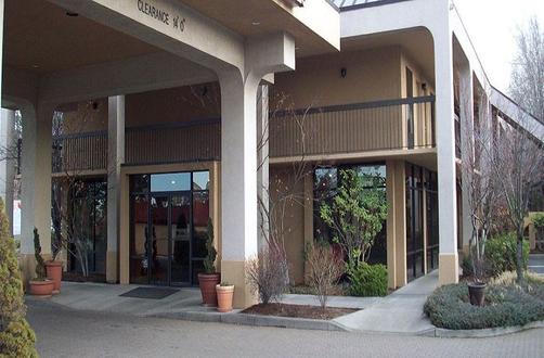 Bend Inn And Suites - Bend