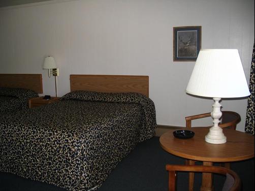 Budget Host Alpine Motor Lodge - Onekama