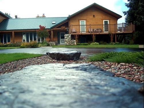 Bad Rock Bed and Breakfast Inn - Columbia Falls
