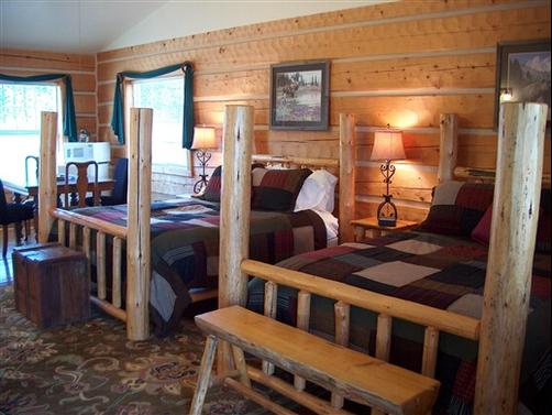 Bad Rock Bed and Breakfast Inn - Columbia Falls