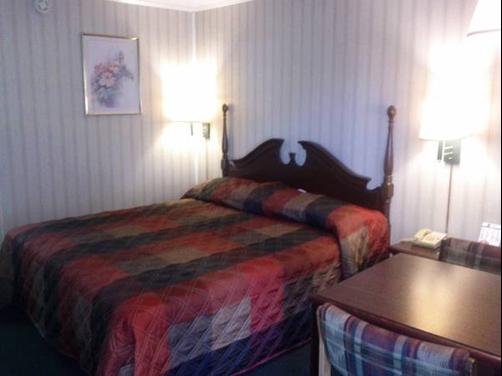 Smith Motel - Calhoun