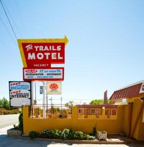 Trails Motel - Lone Pine - Building