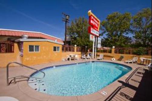 Trails Motel - Lone Pine - Pool
