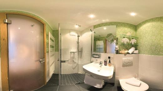 Verwöhnhotel Berghof - Sankt Johann im Pongau - Bathroom