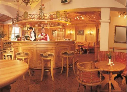 Verwöhnhotel Berghof - Sankt Johann im Pongau - Building