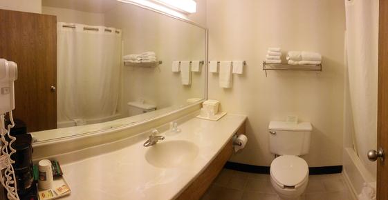 Comfort Inn - Ozark - Bathroom