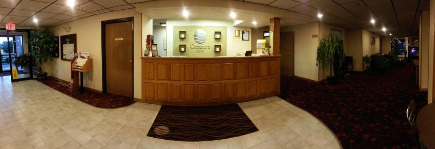 Comfort Inn - Ozark - Front desk