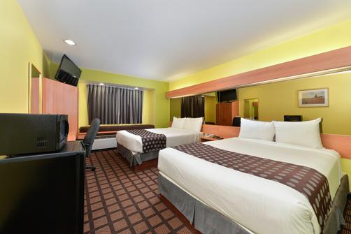 Microtel Inn & Suites by Wyndham Ft. Worth North/At Fossil - Fort Worth - Bed