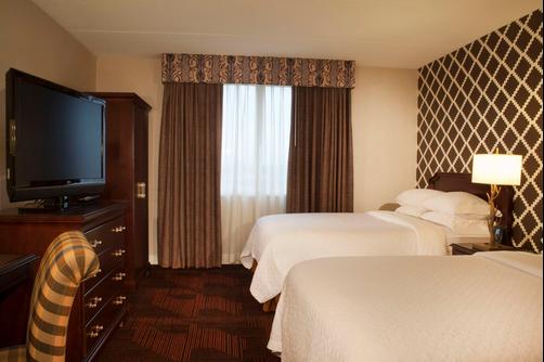 Embassy Suites Syracuse - East Syracuse - Bedroom