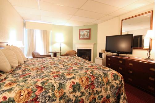 Fireside Inn & Suites Bangor - Bangor