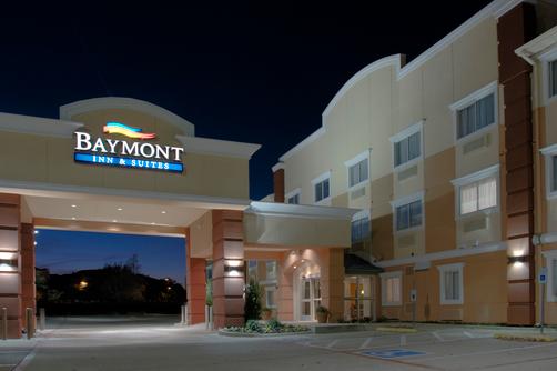 Baymont Inn & Suites Dallas/ Love Field - Dallas