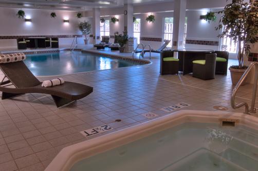 Baymont Inn & Suites Dallas/ Love Field - Dallas - Pool
