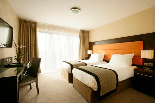 Edinburgh Capital Hotel - Edinburgh - Bedroom