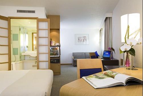 Novotel Paris Porte d'Orleans - Paris - Bedroom