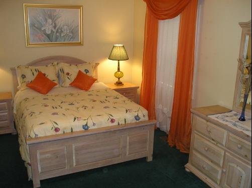 Susan's Villa - Niagara Falls