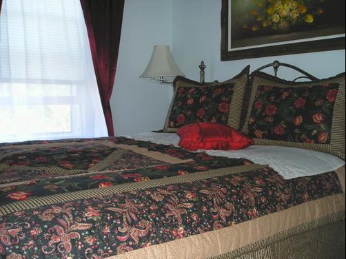 Susan's Retreat - Niagara Falls - Bedroom