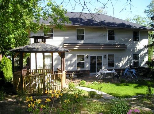 Susan's Villa - Niagara Falls - Building