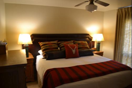 Lost Valley Ranch - Sedalia - Bed