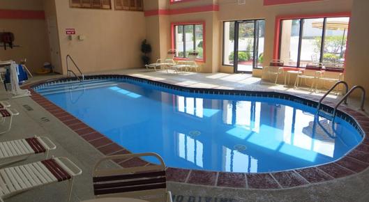Travelodge Grand Rapids - Grand Rapids - Pool