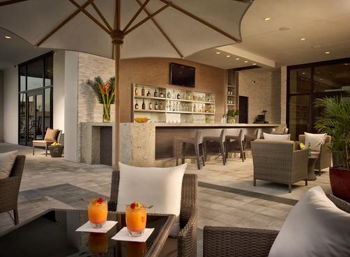EB Hotel Miami - Miami Springs - Bar
