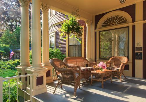 Berry Manor Inn - Rockland - Balcony