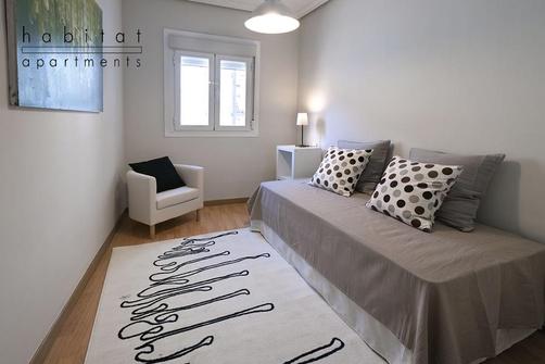 Habitat Apartments Latina - Madrid - Living room