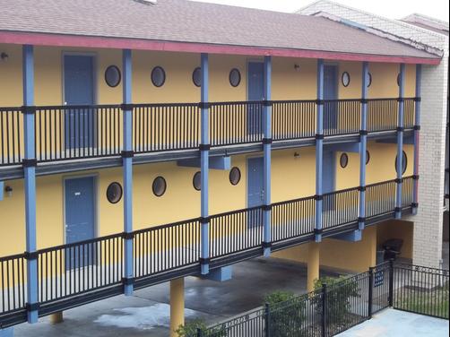 Scottish Inn - Galveston - Building