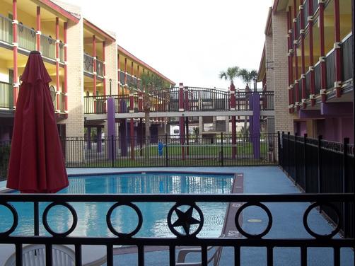 Scottish Inn - Galveston - Outdoors view
