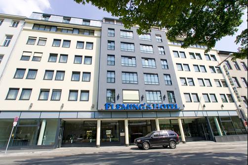 Fleming's Hotel Wien-Westbahnhof - Vienna - Outdoors view