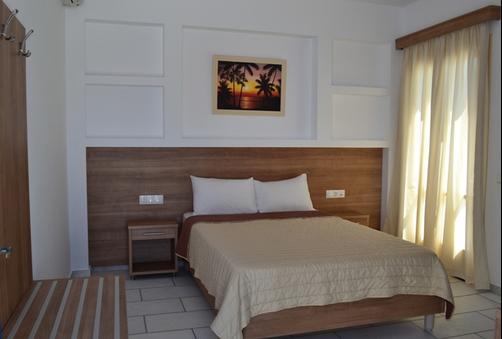 Brothers Hotel - Ios - Double room