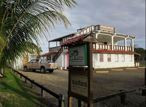 Michelo Suites - Placencia - Building