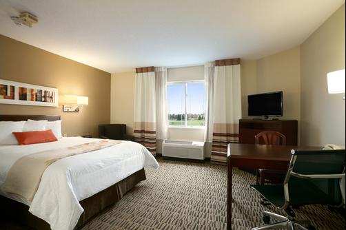 Hawthorn Suites by Wyndham Charlotte - Executive Center - Charlotte - Bedroom