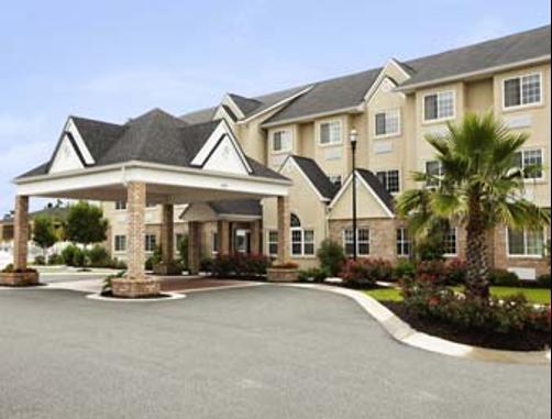 Microtel Inn & Suites by Wyndham Kingsland - Kingsland - Building