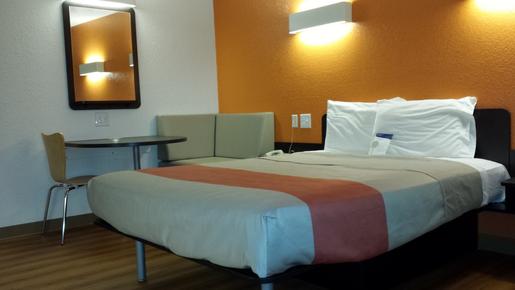 Motel 6 Salisbury - Salisbury - Bedroom