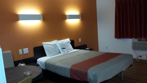 Motel 6 Salisbury - Salisbury - Bedroom