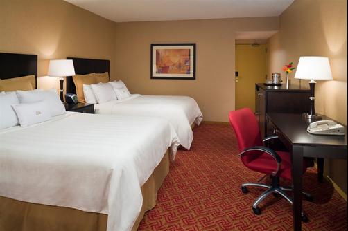 Hotel Eleganté Conference & Event Center - Colorado Springs - Bedroom