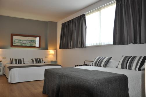 Aparthotel Atenea Barcelona - Barcelona - Bedroom