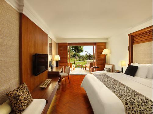Nusa Dua Beach Hotel & Spa - Denpasar - Bedroom