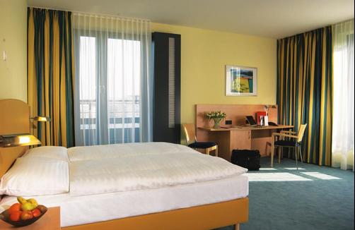 InterCityHotel Hamburg Hauptbahnhof - Hamburg - Bedroom