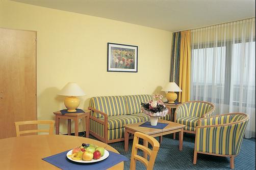 Upstalsboom Hotel am Strand - Nordseeheilbad Horumersiel-Schillig - Living room
