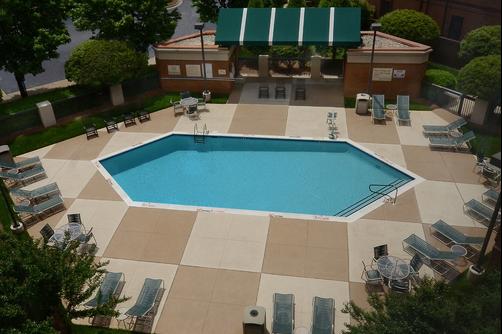 Hampton Inn Raleigh-Capital Blvd. North - Raleigh - Pool