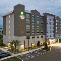 Holiday Inn Express & Suites Orlando - Lake Buena Vista, An IHG Hotel