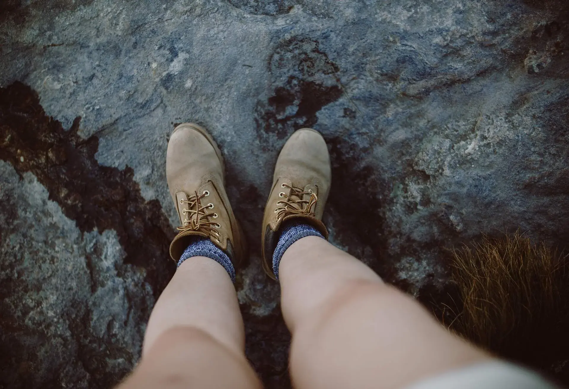 PEOPLE_HIKER_BOOTS