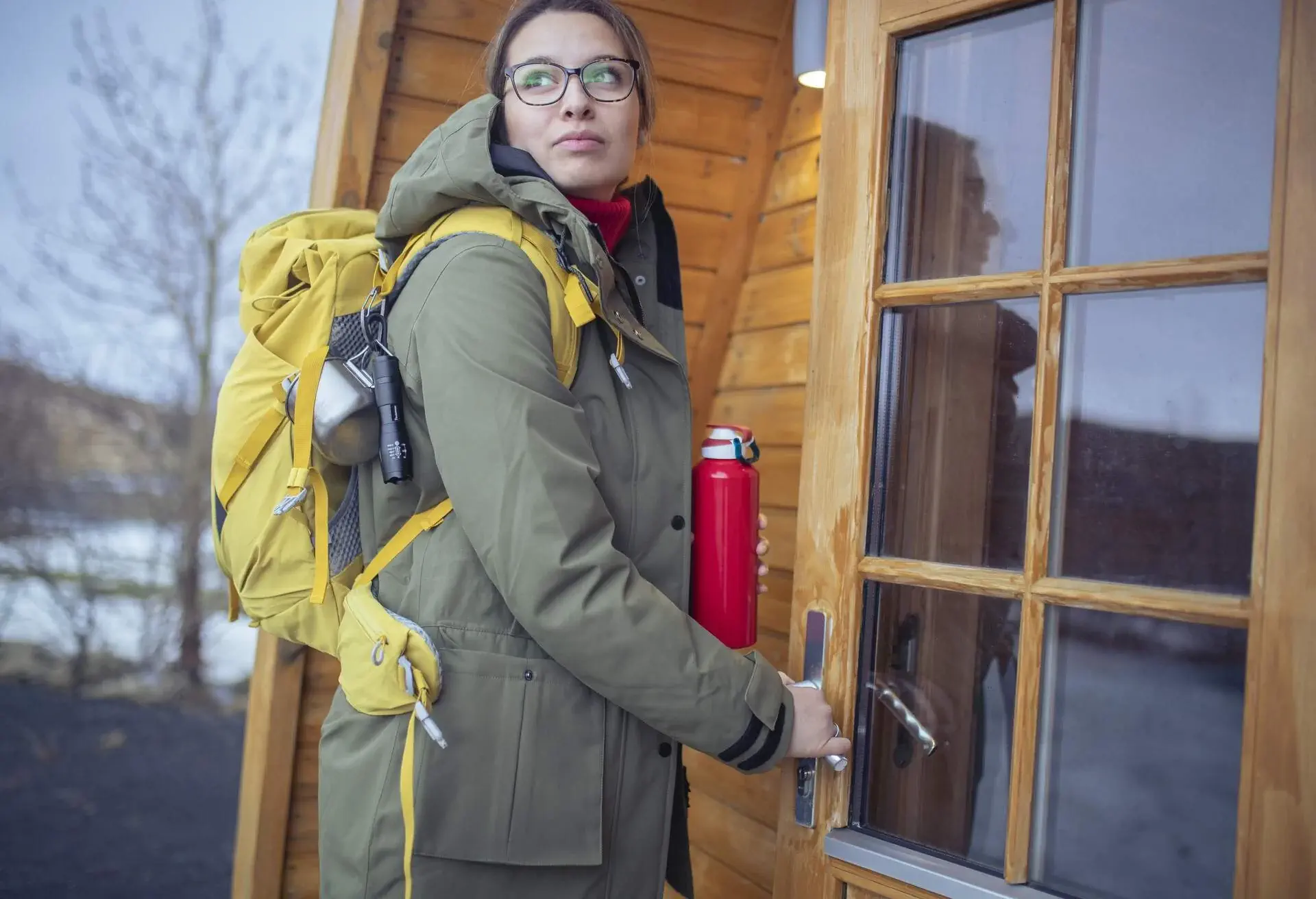 glamping_camping_hut_winter