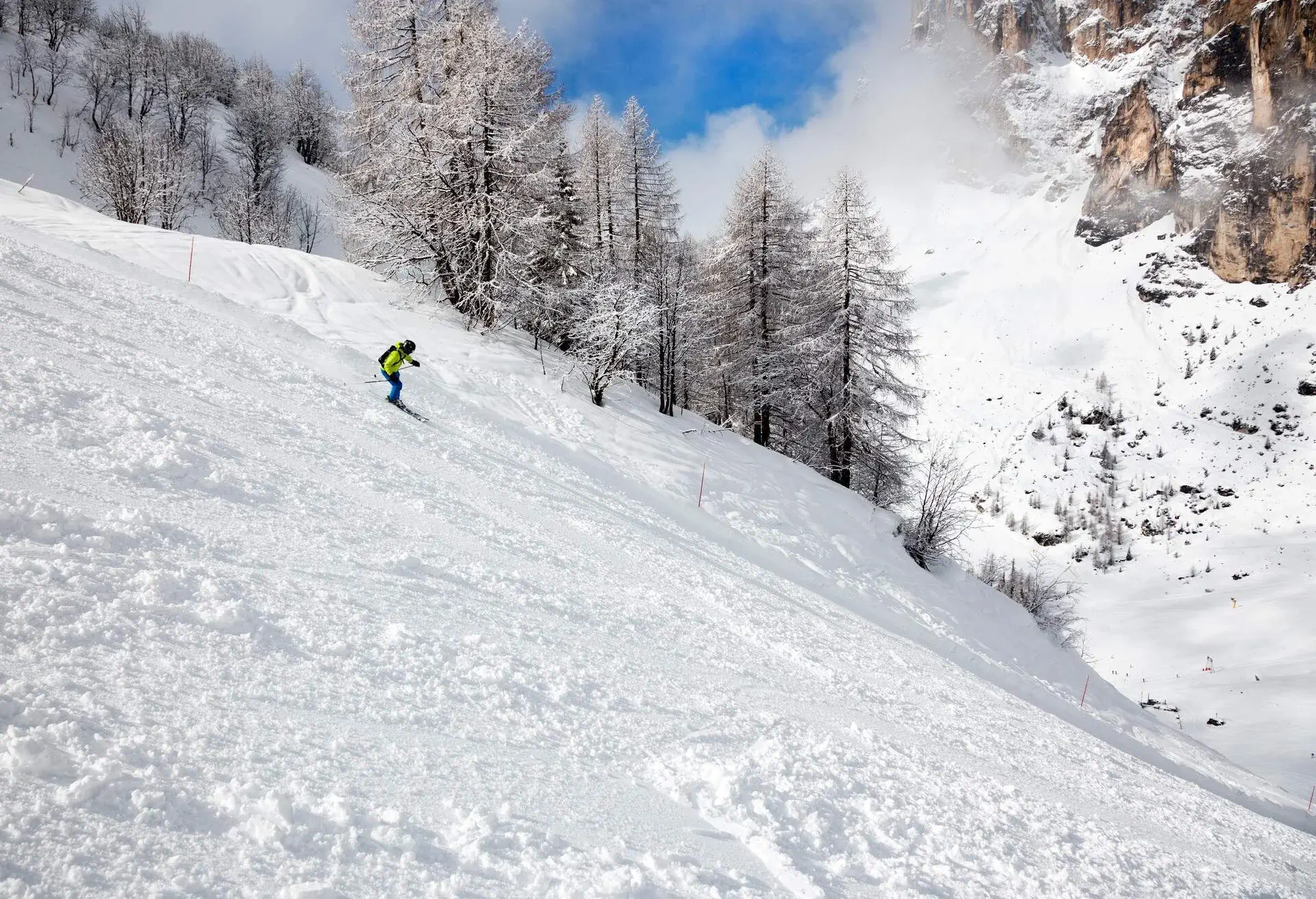 DEST_ITALY_Cortina-d-Ampezzo_DOLOMITES_THEME_WINTER