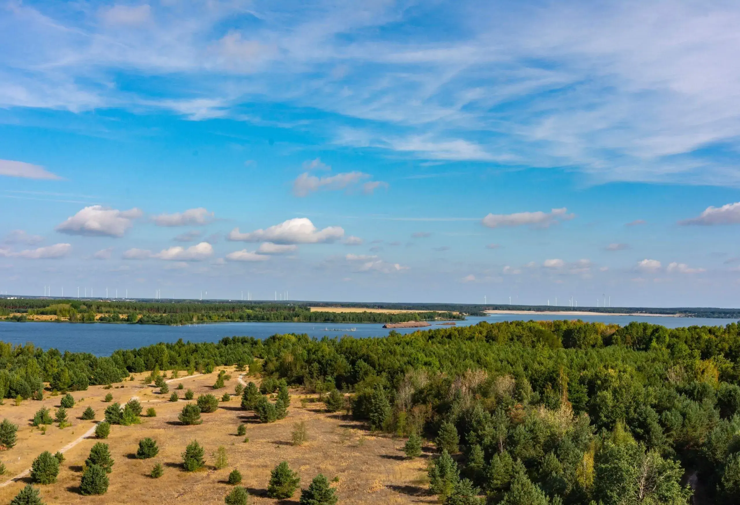 The Lusatian Lake District is an artificial lake area of the former lignite mining area of Lusatia that connects several lakes through canals. The so-called "rusty nail" is a viewpoint with a view of the lake landscape - here a view of Lake Sedlitz